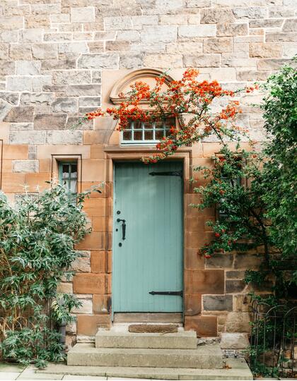 Edinburgh, Door