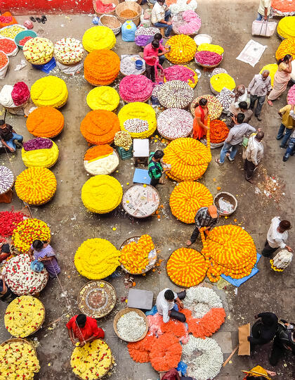 Bengalaru, Market