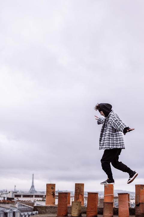 Chimney hopping on Paris' rooftops