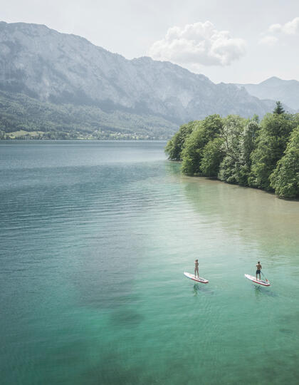 Stand_Up_Paddling_am_Attersee_TVB_Attersee_Attergau_Moritz_Ablinger