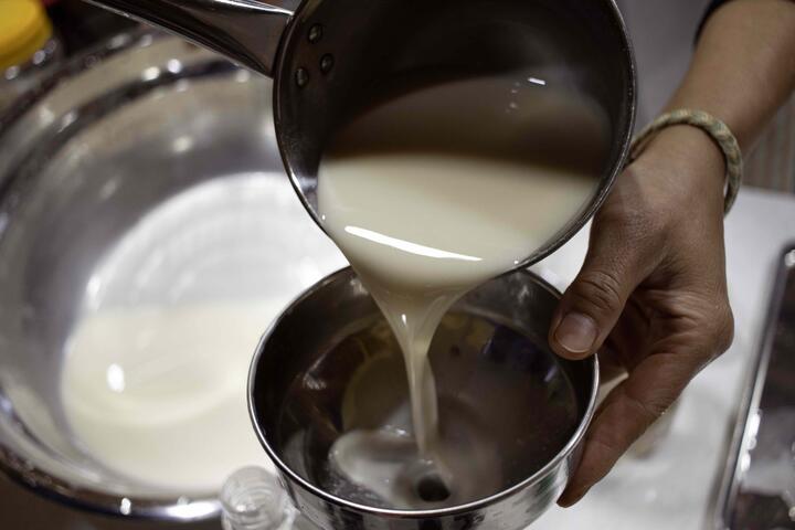 Making makgeolli, Busan, South Korea