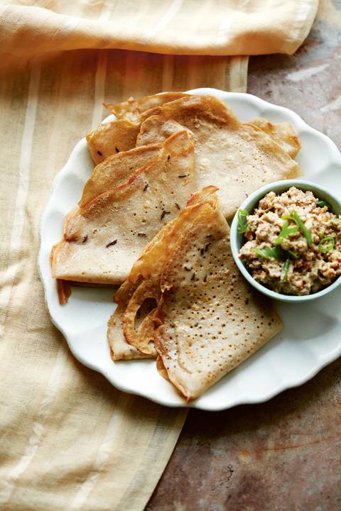 Tain tain walnut chutney, served with flatbreads