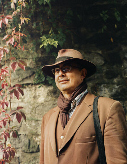 A tour guide in Biertan