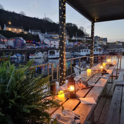 The pontoon tables at Mussel Shoal